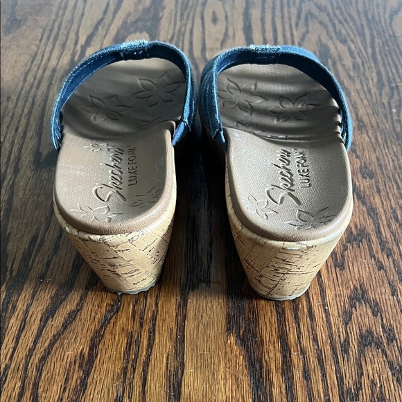 Like🆕SKETCHERS Luxe Foam Women's Denim Blue Strappy Sandals size 6 - Picture 4 of 8